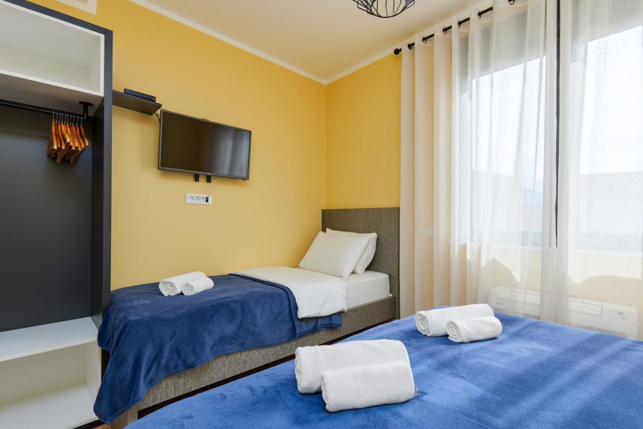 Premium-Designed Apartments Tivat Exterior photo